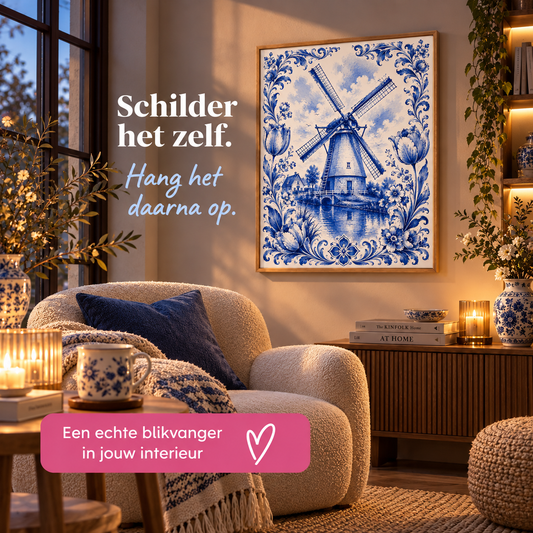 Schilderij Delfts Blauw Molen ingelijst aan de muur in een sfeervolle woonkamer